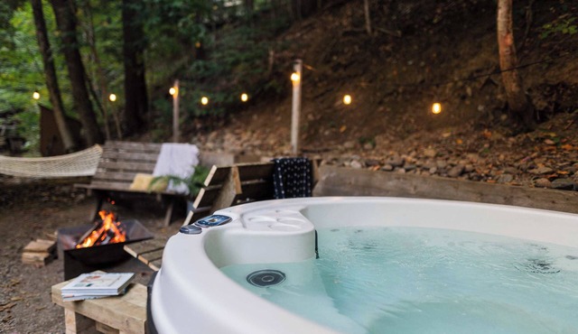 Spring Nature Retreat w/Hot Tub Near Owl’s Head