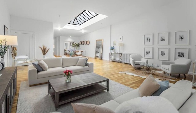 Spring PH by StayHaus | 2BR Full-floor Soho Loft