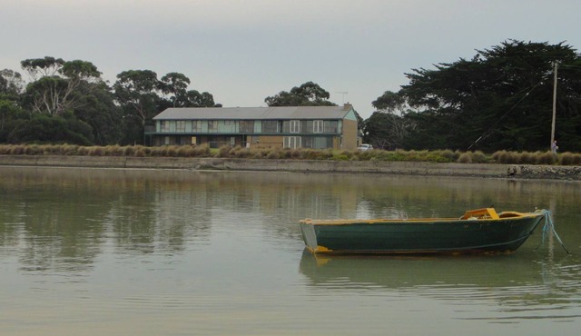 Spring promotion 8% off for October bookings. Contact us for details.