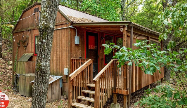 Spring River Fishing Cabin #3 Honeymoon Suite