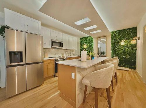 Spring Rooms by Yale & Downtown