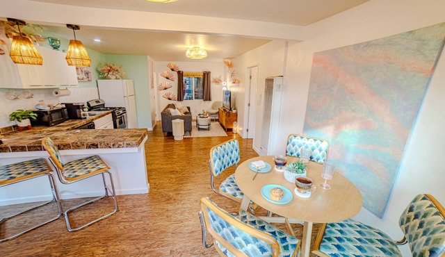 Spring Sale at Pearl Palace by the Sea!