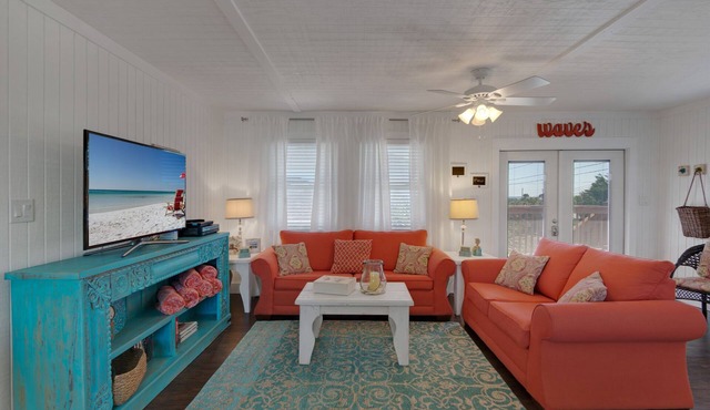 Spring Specials! Laguna Beach~5th House from the Perfect Beach Access# 83!