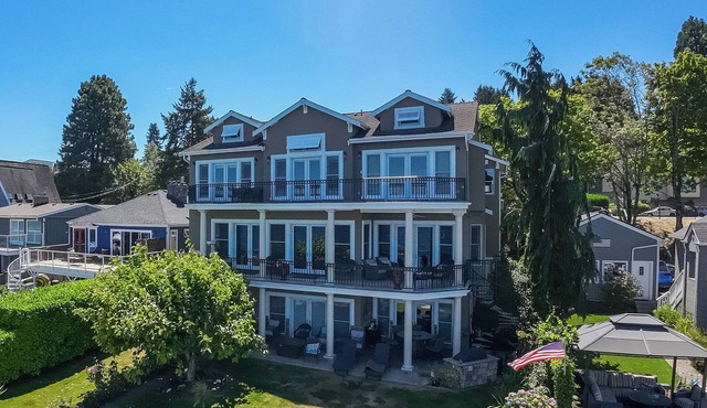 Spring special at Bella Vita sleeps 20, chef's kitchen, add 2 BR apartment!
