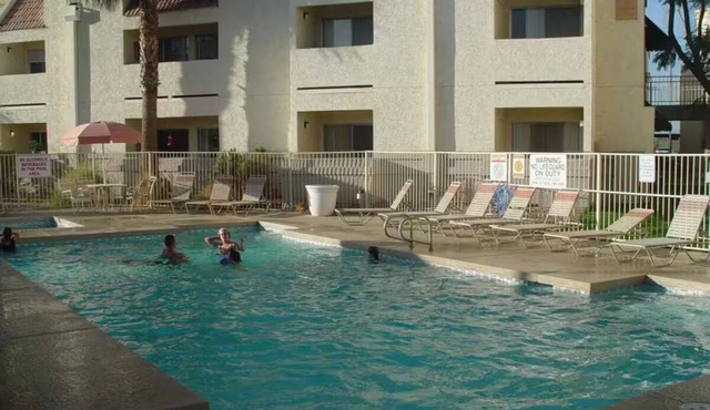 SPRING TRAINING LOCATION 3 miles to stadium, heated pool/spa, golf, restaurants.