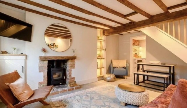 SpringCottage in the Cotswolds lovingly restored period property & pet friendly