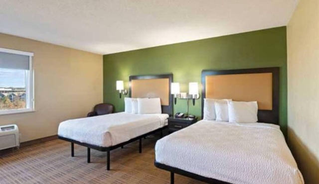 SPRINGFIELD! Be comfortable,Enjoy,Explore,Relax 11