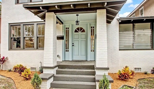 Springfield Charmer Clean, Spacious, with WI-FI Close to all!