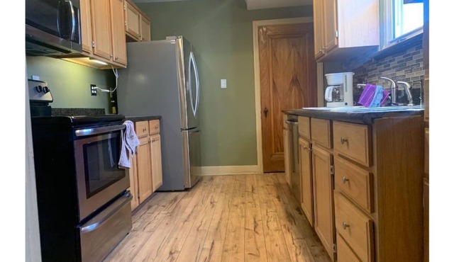 Springfield Heart of Ridgewood Home