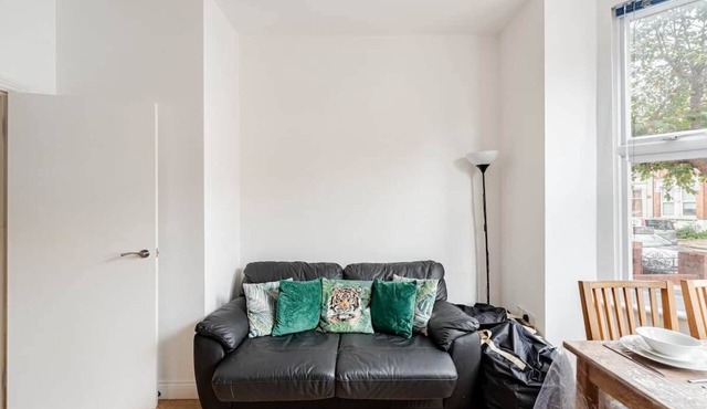 Springfield The Count Close to City