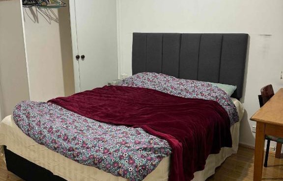 Springvale Couple Room for Rent