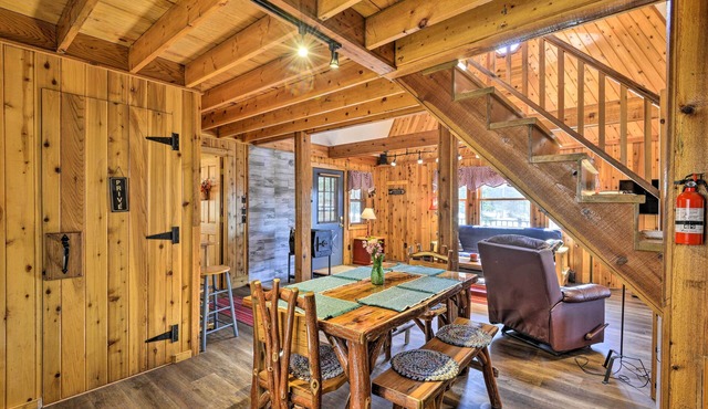 Springwater Cabin Near Hiking, Lakes, & Vineyards