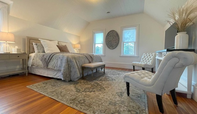 Springwater Farmhouse, Springwater Farmhouse: Unsurpassed Privacy