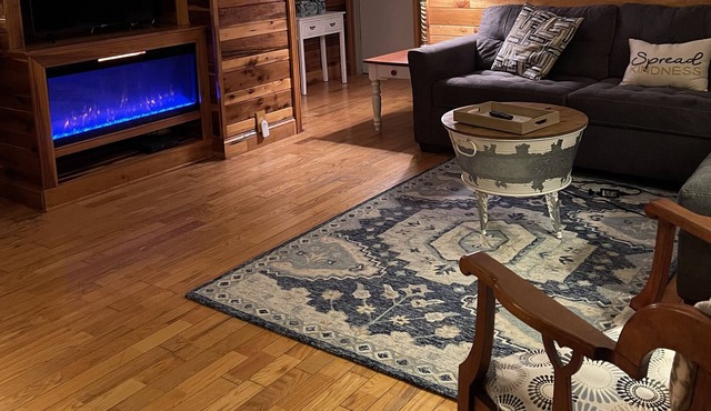 Spruce Charmer near Red River Gorge, No pet fee (easy access)