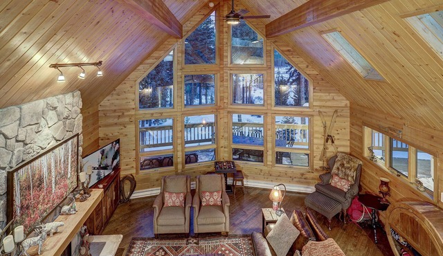 Spruce Creek Lodge- 5 min to Downtown Breck!