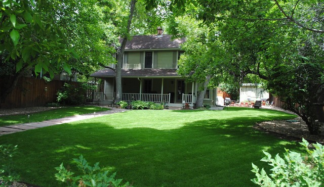 Spruce Street hideaway