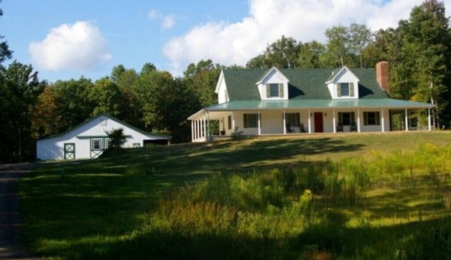 Spur of the Moment Hideout LLC