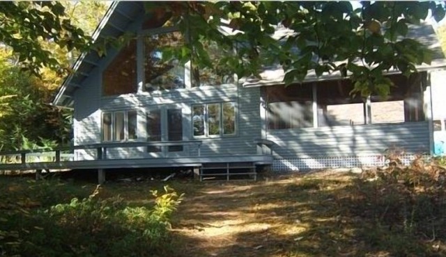 Squam Lake: Waterfront Home with Large Screened Porch