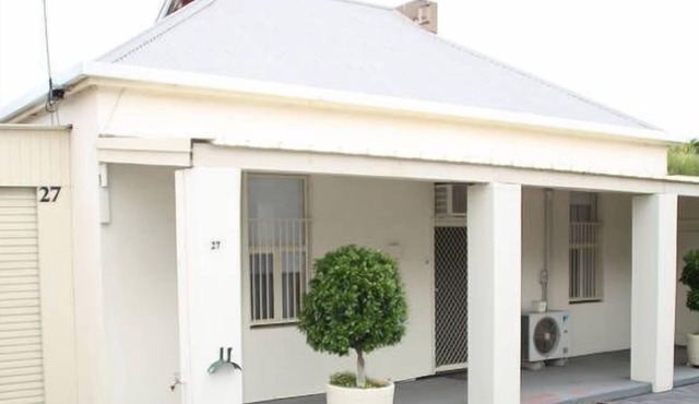 Squatters Cottage - "wheel chair friendly"