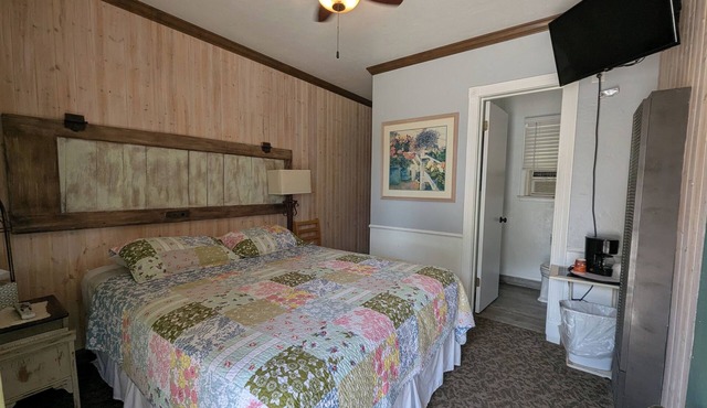 Squaw Valley Motel Room #2