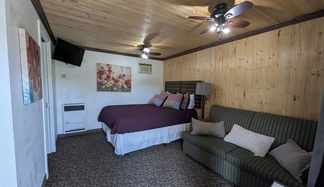 Squaw Valley Motel Room #6