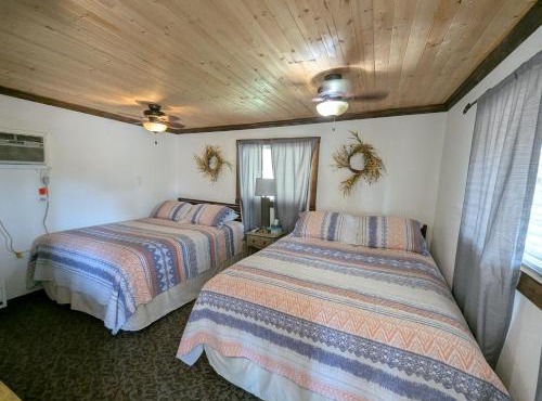 Squaw Valley Motel Room 8