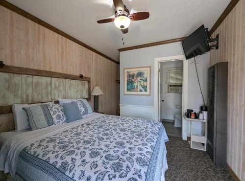 Squaw Valley Motel Room 2