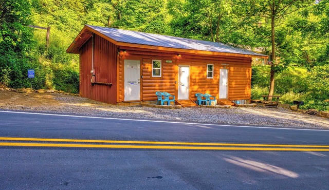Squirrel Cabin at Panther Creek