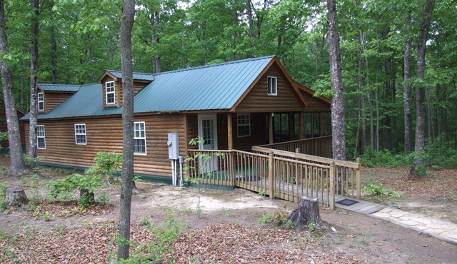 SS-Cabin in the Woods-Cumberland Plateau Retreat: Three + nights 75 Dollars off
