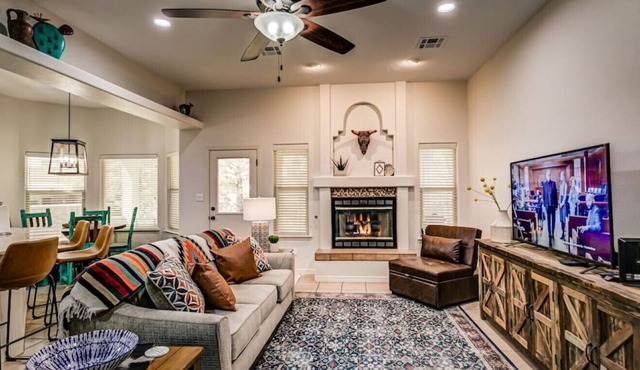 Sstar · Newly Renovated Home - Relax, Work, or Family Time