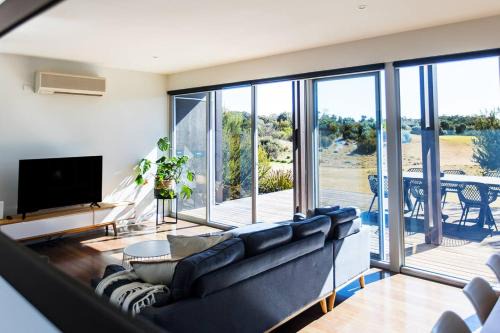 St Andrews Golf Course and Nature Getaway