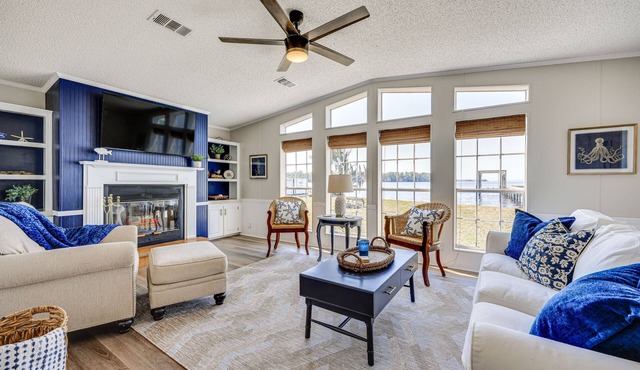 St Augustine Home w/Dock & Lift on St Johns River