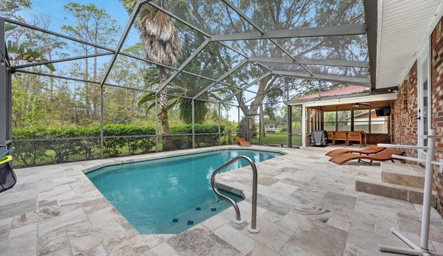 St. Augustine Oasis w/Heated Pool & Wet Bar