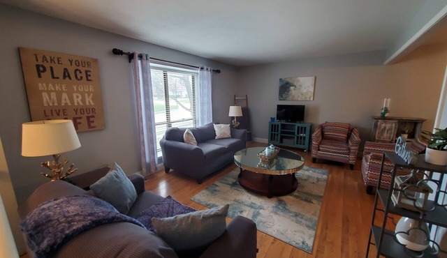 😉St. Charles Central Oasis-Large