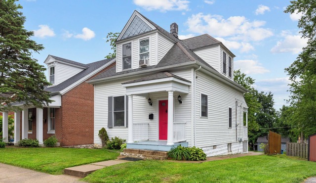St. Charles, MO house with Private Patio