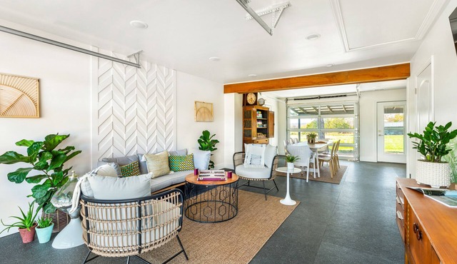 St. Clair Motor Lodge