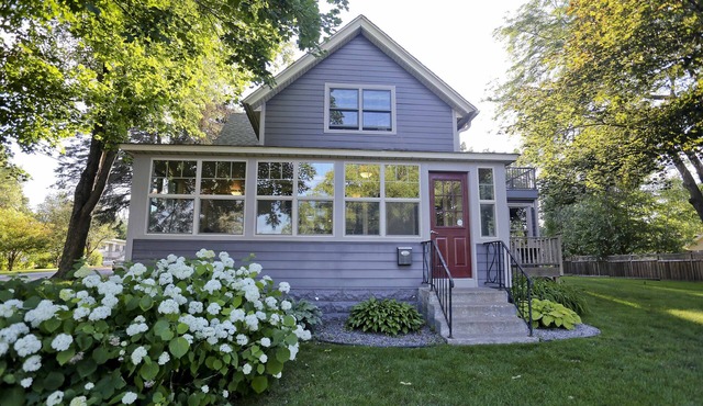 St. Croix Riverview Home.Walking Distance to Downtown Stillwater