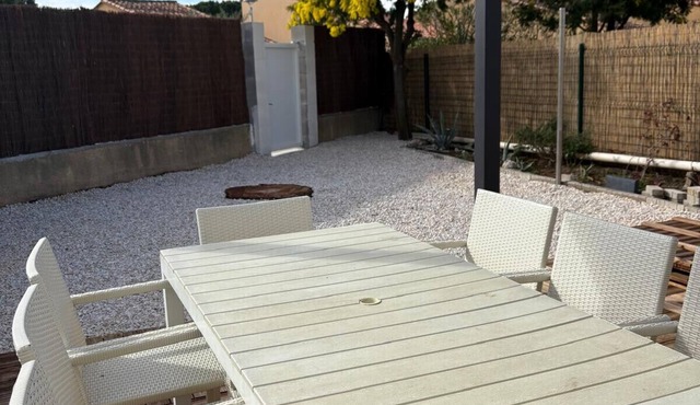 St Cyprien Beautiful renovated house with garden 4 to 6 p