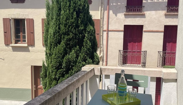 St Cyprien superb village house a few minutes from the beach