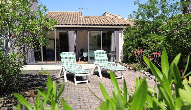 St Cyprien - Unique ground-floor apartment near the beach