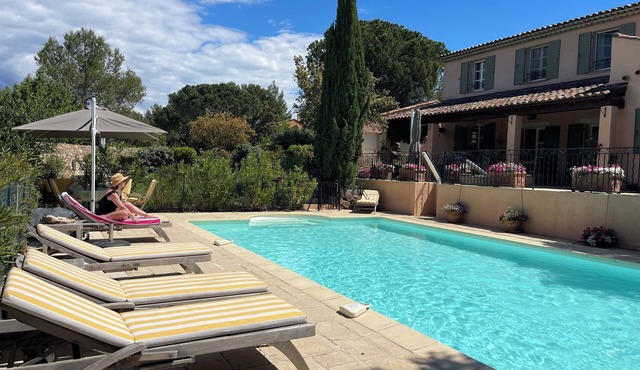 ST ENDREOL GOLF LA MOTTE nPrivate nice villa with air co pool heated 20 mn beach