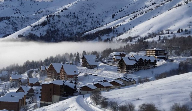 St François-Longchamp : 2 rooms, sleeps 4, renovated, 5mn from ski slopes,