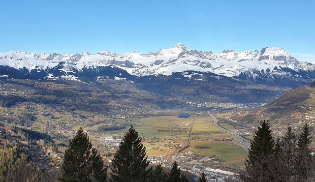 St Gervais les Bains, on the heights, magnificent view, apartment sleeps 12