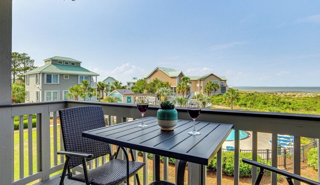 St Helena Island Condo - 1/2 Mi to Beach