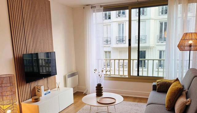 St Honore, Champs Elysees AC by Melvane