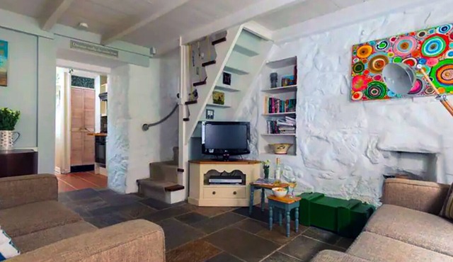 St Ives town centre cottage, pet OK, sleeps 5, Holiday Cottages St Ives