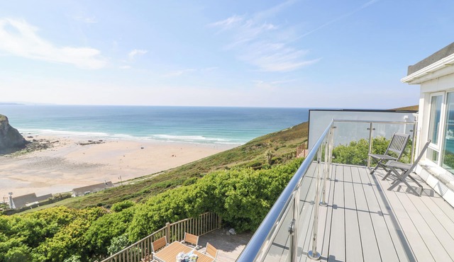 ST IVES VIEW, family friendly, luxury holiday cottage in Porthtowan