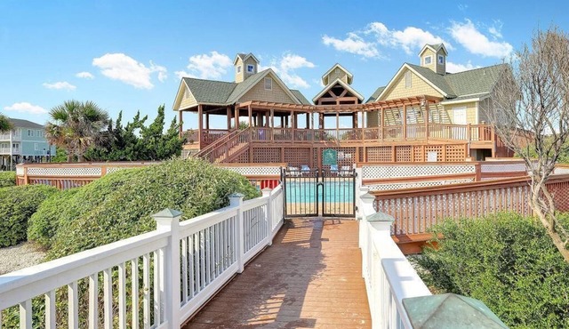 St James first floor Studio unit Golf course view
