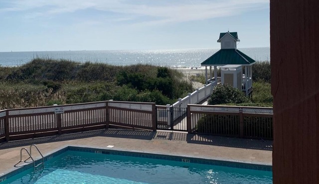 St. James Peaceful Villa. Short distance to the beach, Southport and Oak Island