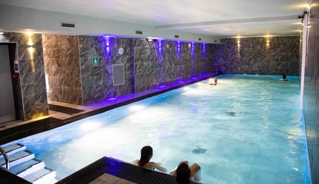 St John's Lodge (incl off-site health club)